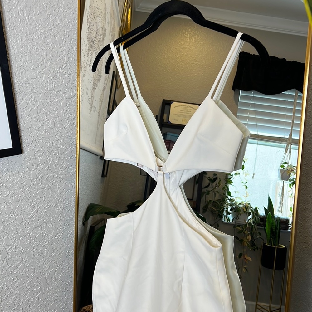 RARE House of CB ‘Aretina’ White Stretch Crepe Bralette Dress NWOT - Picture 7 of 10
